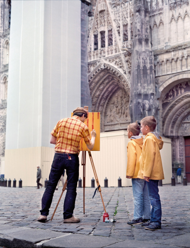 Hank Schmidt in der Beek é um pintor que usa de suas técnicas para ir a vistas maravilhosas e, em vez pintar o que vê, pinta suas próprias blusas.