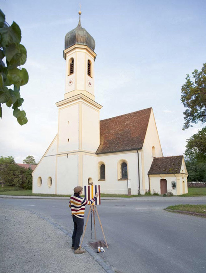 Hank Schmidt in der Beek é um pintor que usa de suas técnicas para ir a vistas maravilhosas e, em vez pintar o que vê, pinta suas próprias blusas.