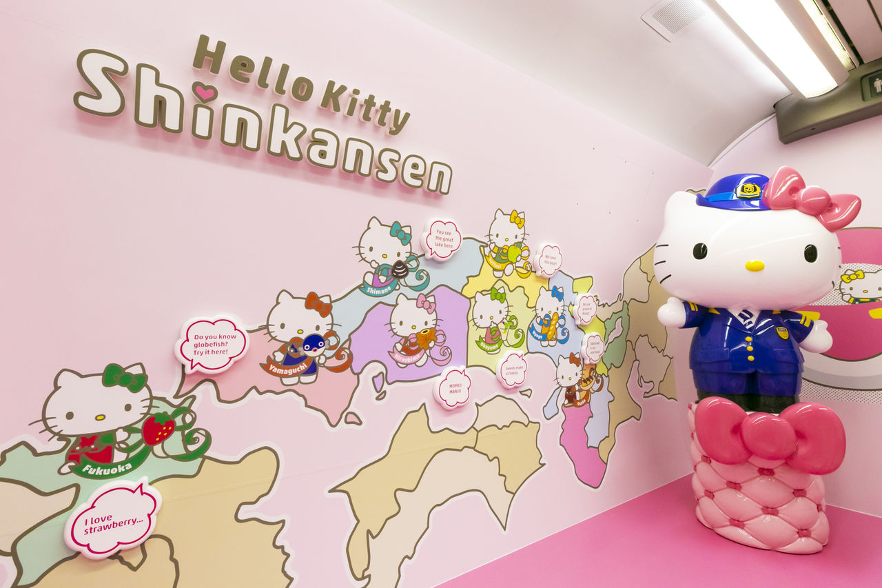 Veja como é o trem-bala da Hello Kitty por dentro
