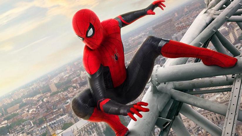 Os melhores (e piores) pôsteres de "Homem-Aranha: Longe de Casa"