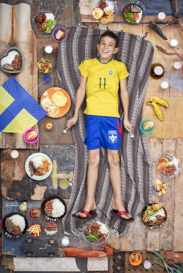 Fotógrafo revela o que jovens de diferentes países comem em uma semana
