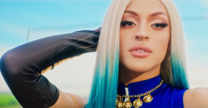 Luísa Sonza e Pabllo Vittar arrasam no clipe de 'Garupa', single do primeiro álbum de Sonza