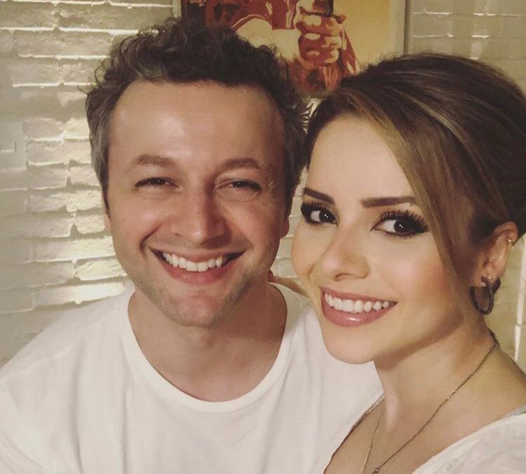 Lucas Lima, marido de Sandy, compartilha rara foto com o filho