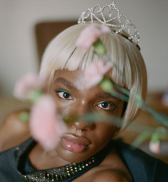 Pioneira: Aaron foi a primeira modelo negra, trans e com paralisia cerebral a assinar com uma grande agência, a Elite Model Management