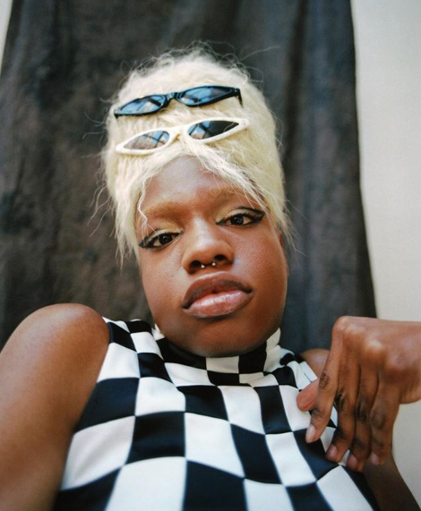 i-D