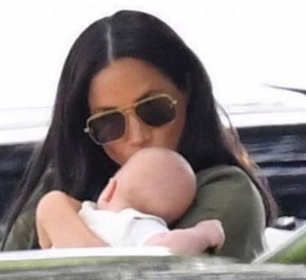 Meghan Markle e Kate Middleton levam filhos a evento esportivo