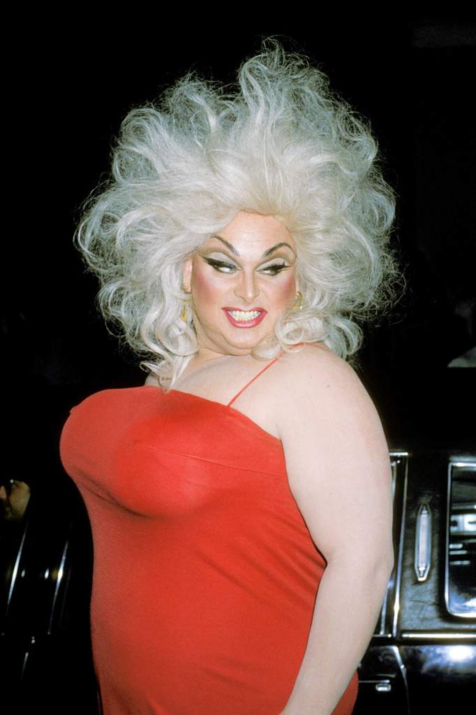 Divine, a drag queen que inspirou a personagem Ursula, de 