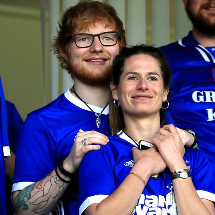 Ed Sheeran e Cherry Seaborn, oficialmente casados