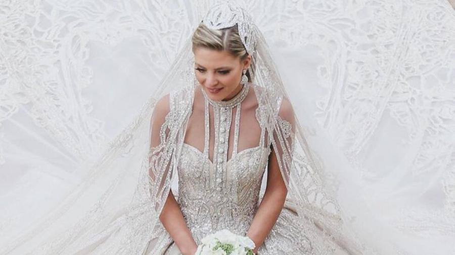 Estilista Elie Saab faz 4 vestidos de noiva incríveis para sua nora