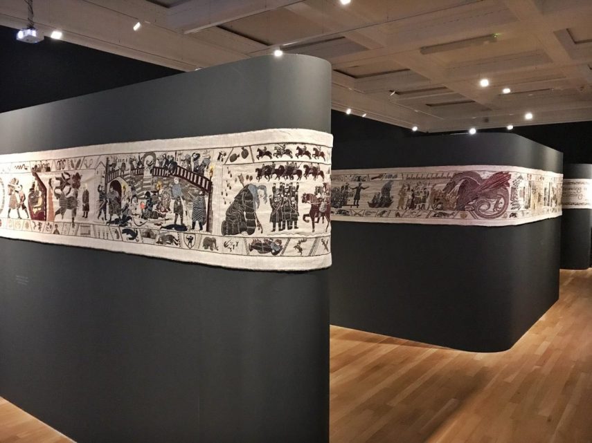 Uma peça têxtil narrando a história completa das oito temporadas de Game of Thrones está sendo produzida no Museu de Ulster.