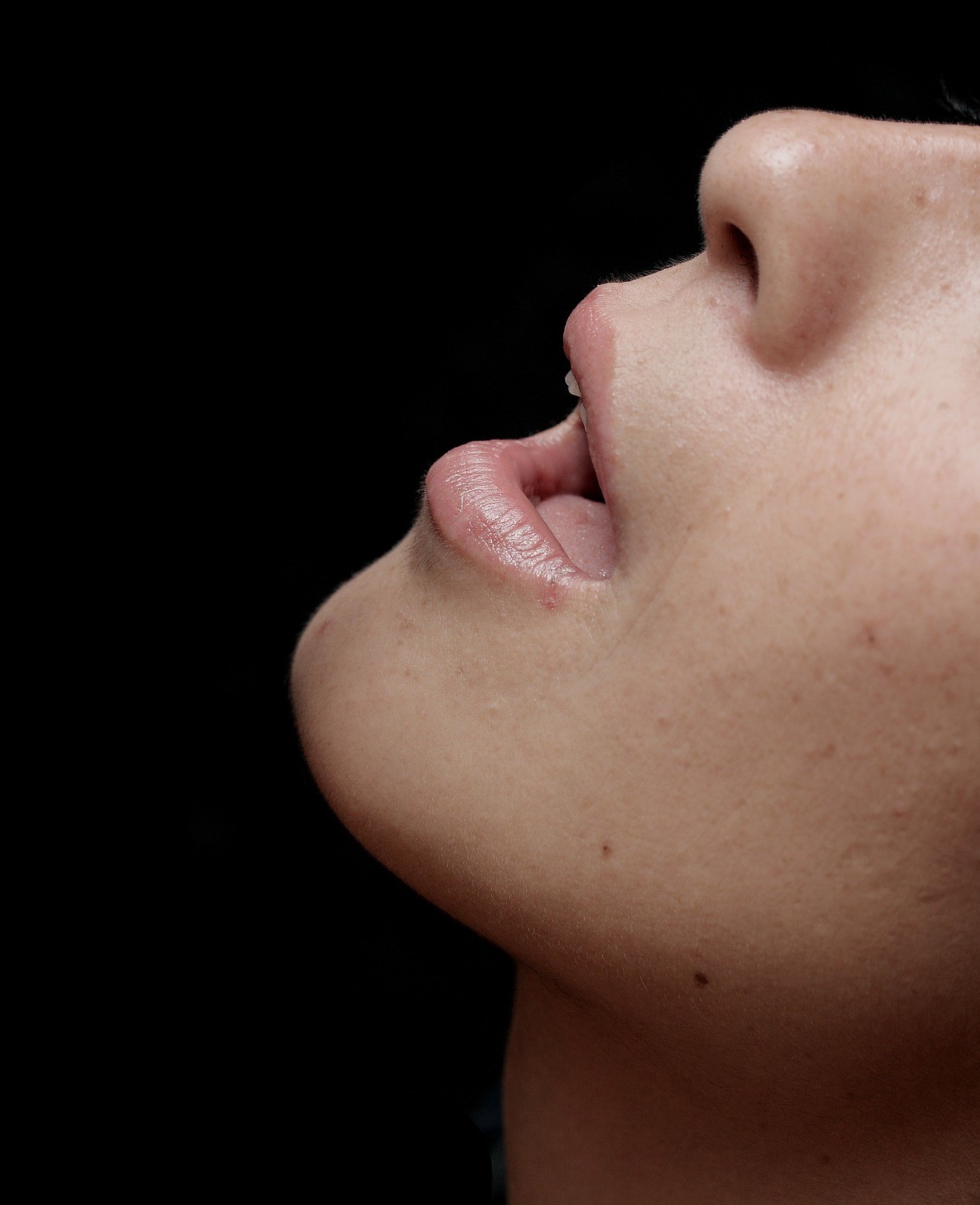 Rara condição faz mulher ter orgasmos incontroláveis a todo momento