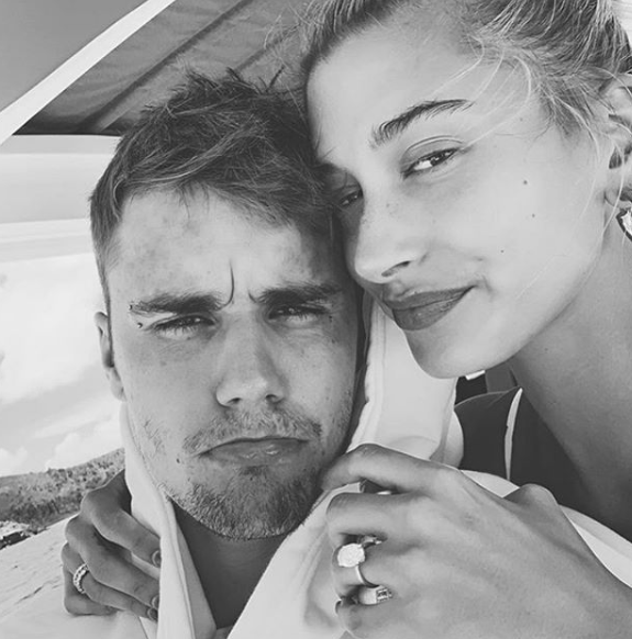 Foto nostálgica: Justin Bieber agradece pais de Hailey antes de casamento