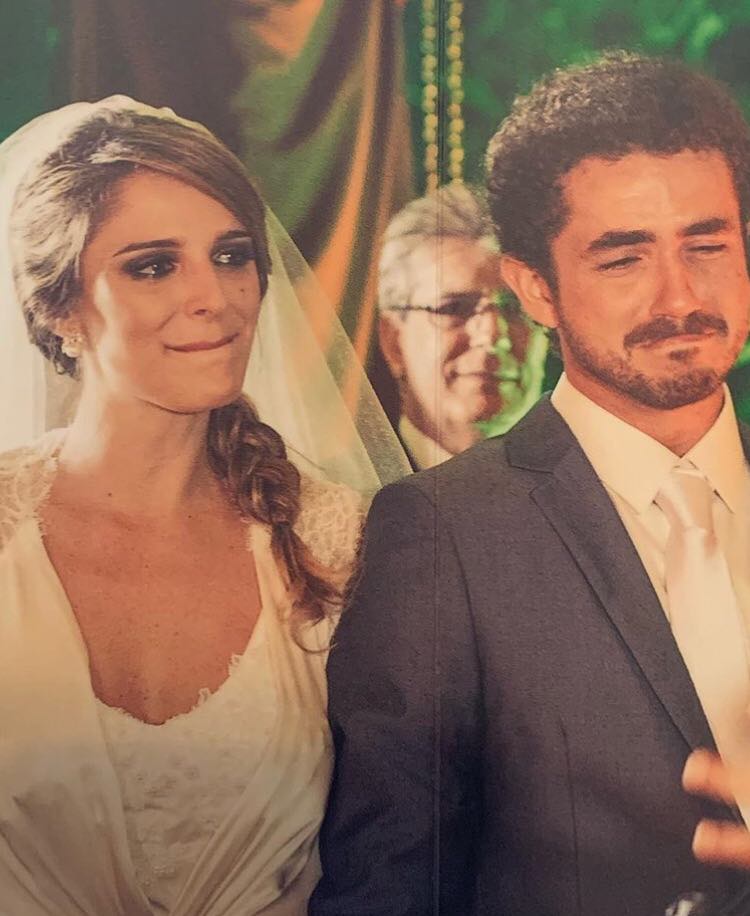 Rafa Brites e Felipe Andreoli comemoraram 8 anos de casados em 2019. A estrela abriu o álbum de casamento e compartilhou um depoimento emocionante sobre a cerimônia: 