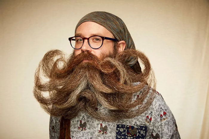 Campeonato de barba e bigode reúne penteados nada convencionais