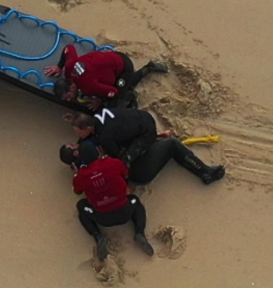 Pedro Scooby sofre acidente em Nazaré, Portugal