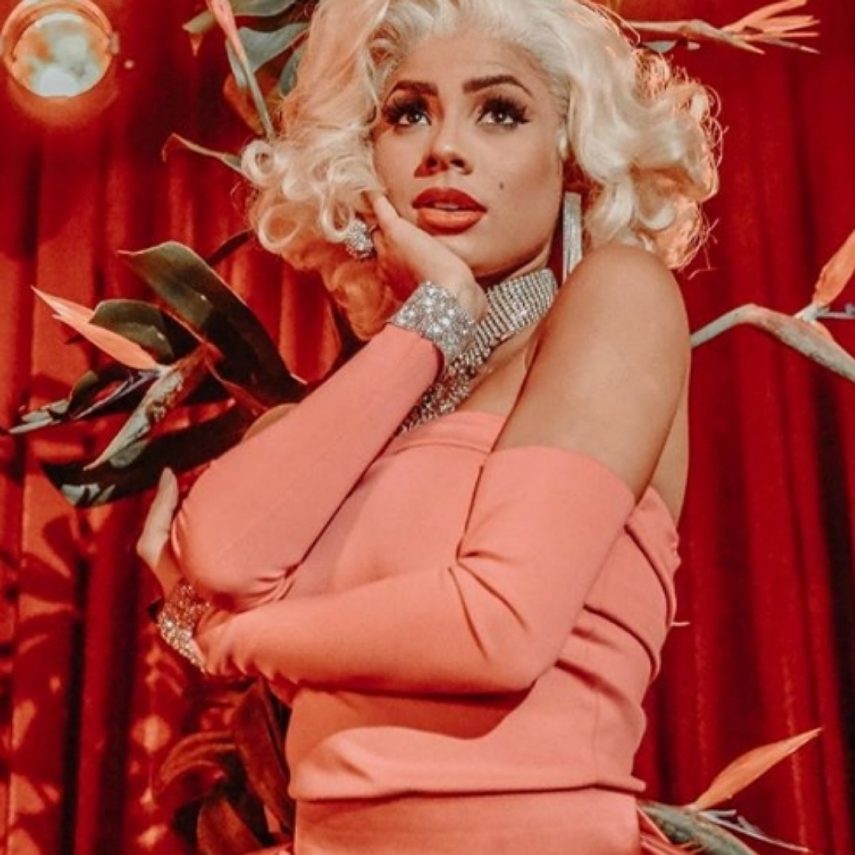 Lexa posa como Marilyn Monroe em campanha para o Carnaval
