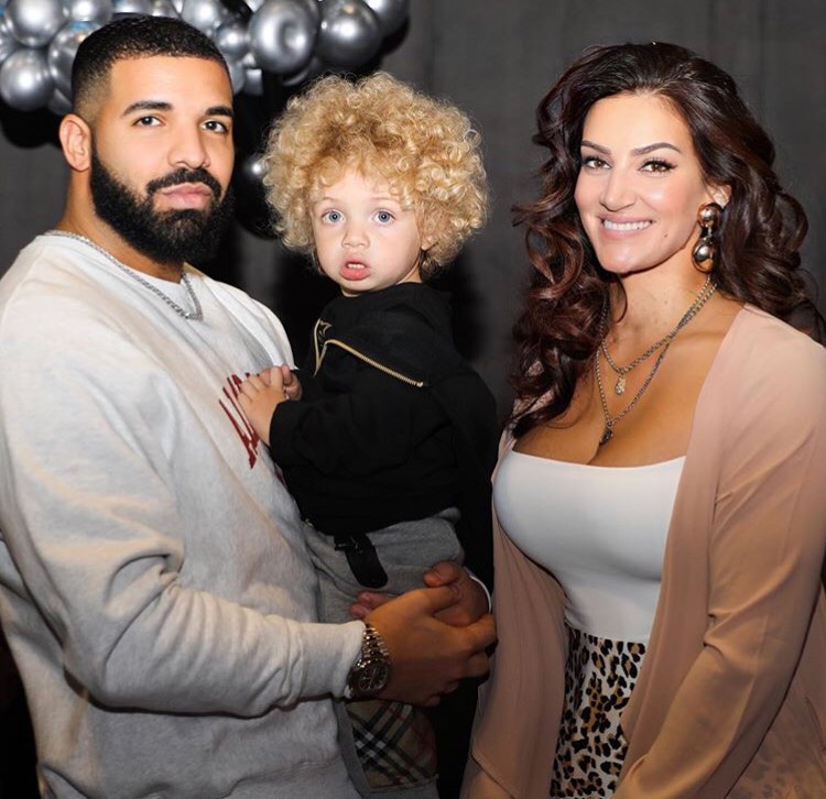 Drake mostrou, pela primeira vez, fotos do filho de dois anos em seu Instagram. O pequeno é fruto do affair entre o rapper e a atriz Sophie Brussaux