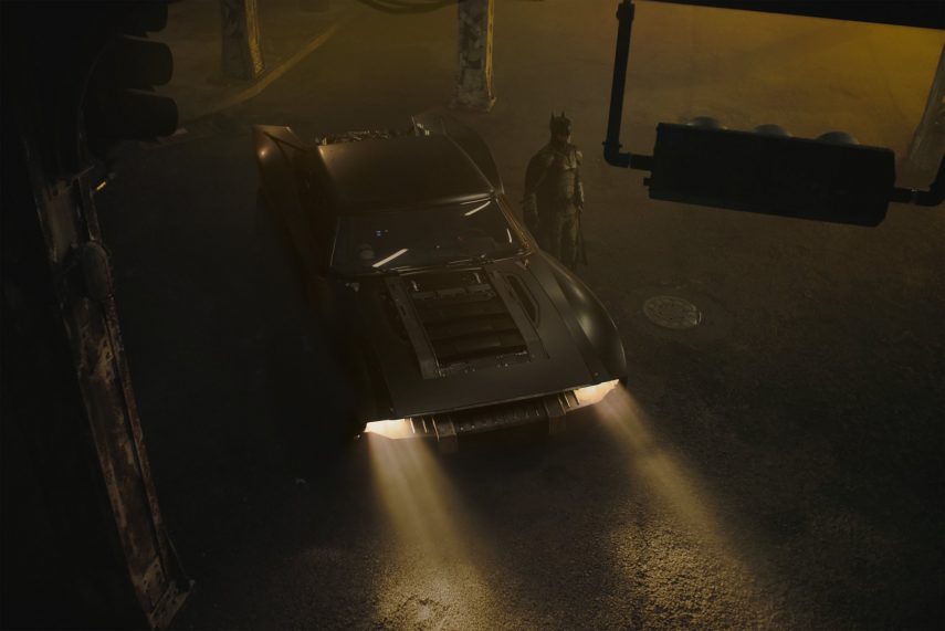Diretor de 'The Batman' divulga primeiras imagens do Batmóvel