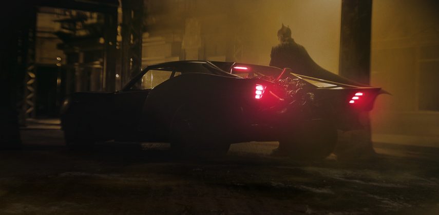 Diretor de 'The Batman' divulga primeiras imagens do Batmóvel