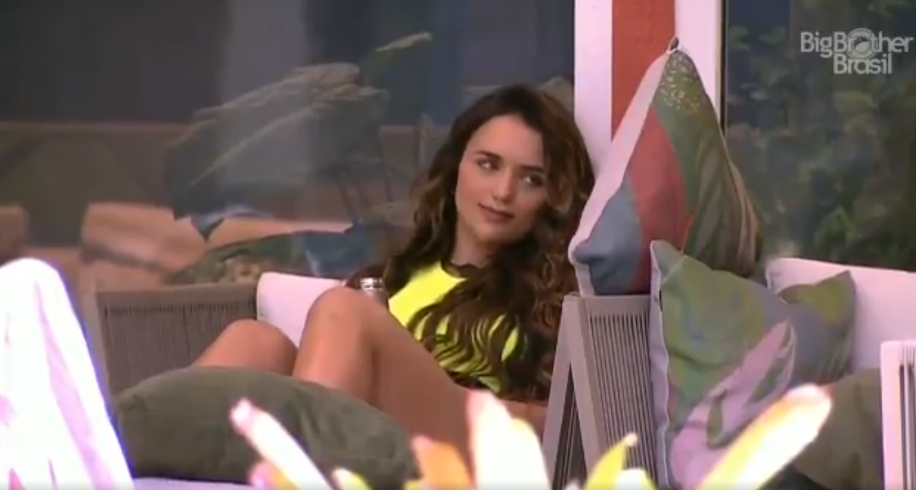 Rafa imita Babu e desabafa com a almofada; web reage