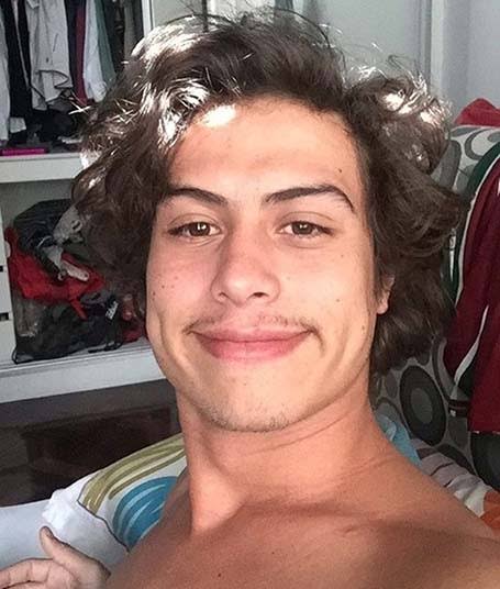 Francisco Vitti choca internautas ao mudar mais uma vez o cabelo