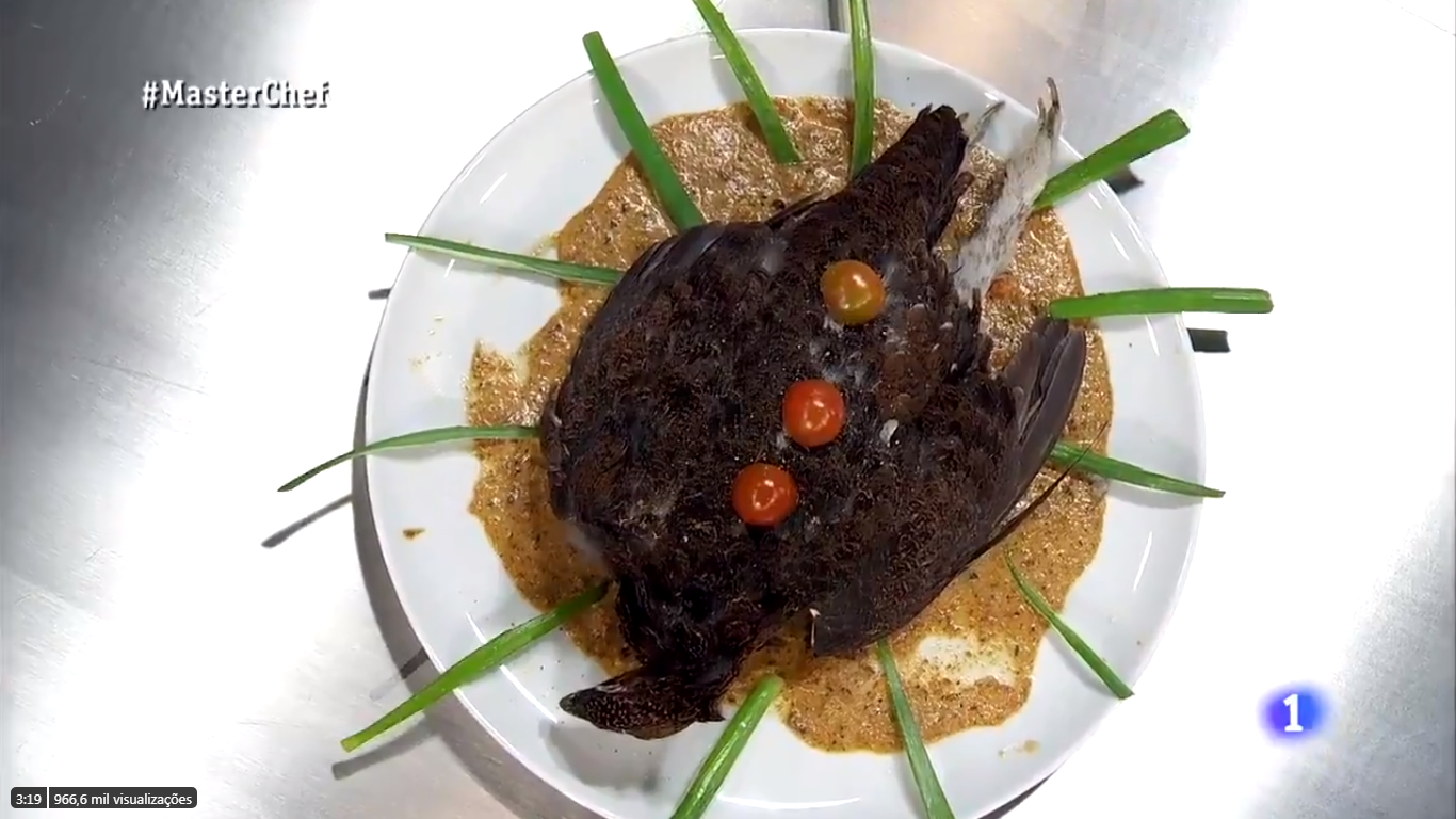 Participante serve "ave morta" e com penas e é expulsa do Masterchef Espanha
