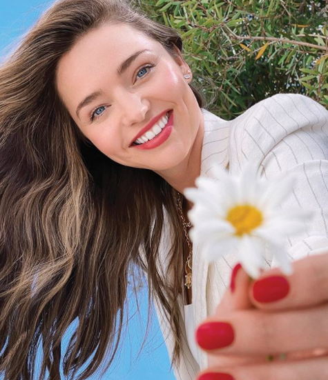 Miranda Kerr parabeniza Orlando Bloom e Katy Perry pela chegada da 1ª filha