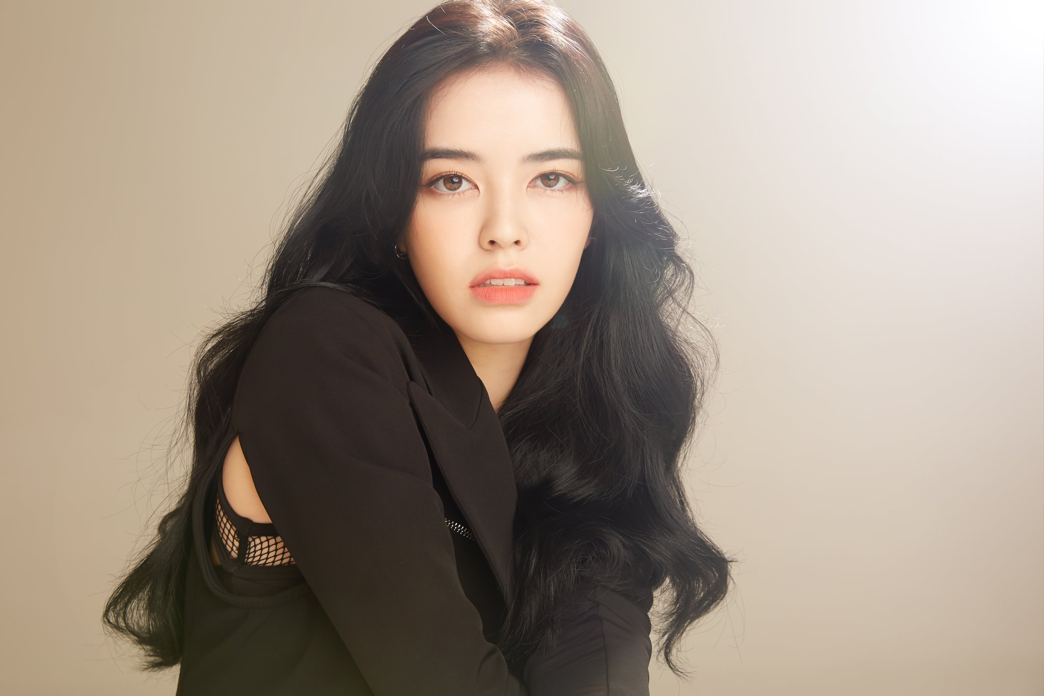 Brasileira integrará grupo de k-pop; estreia será nesta sexta-feira