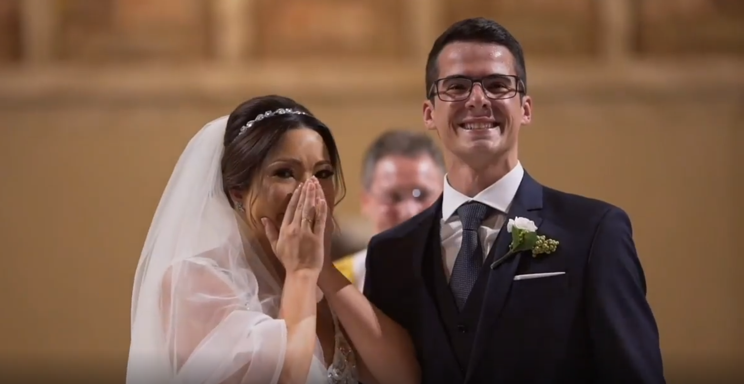 Noiva ganha surpresa de seus pacientes com síndrome de Down no dia do casamento