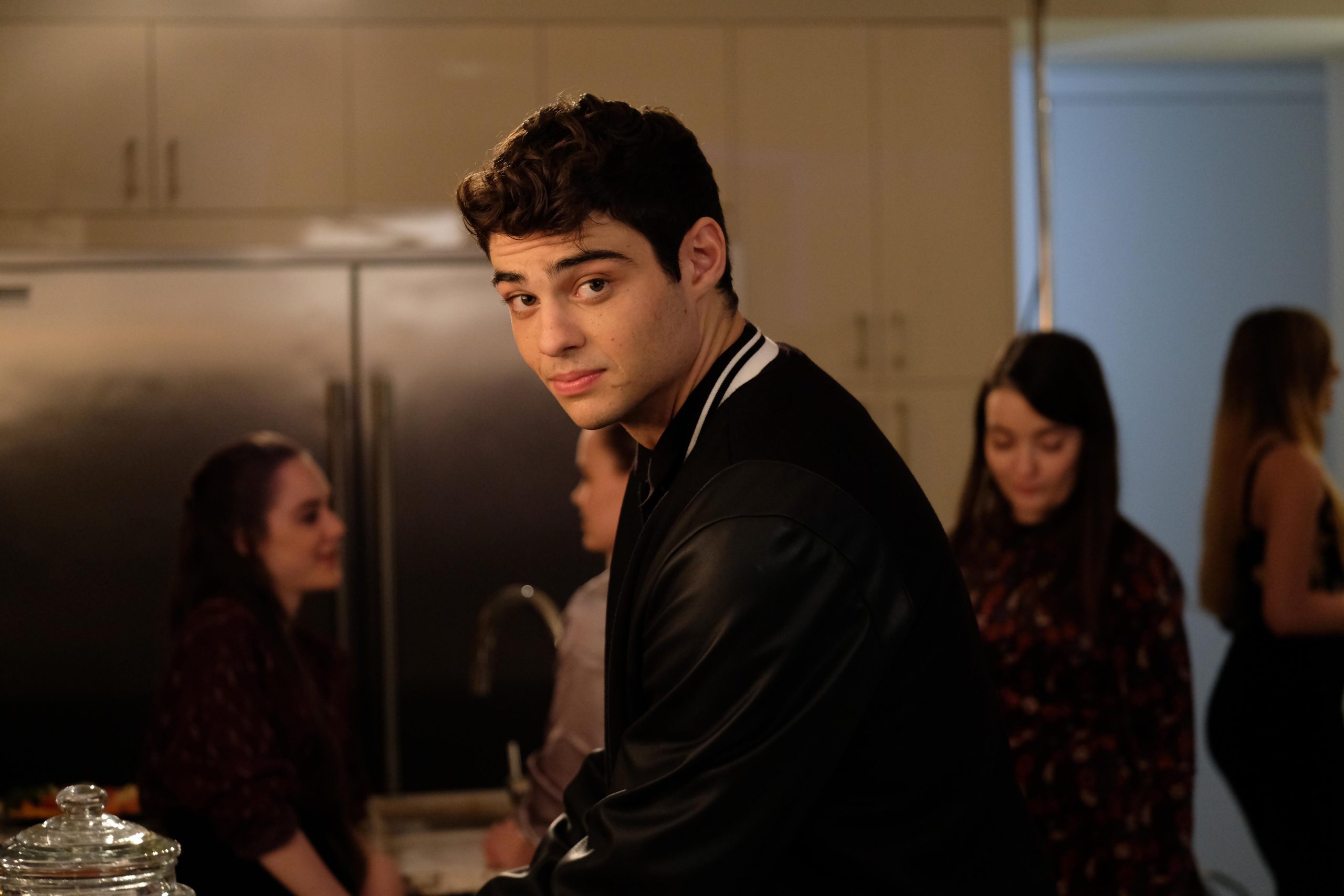 Noah Centineo, Madison Reyes e Anitta estarão no Tudum, festival da Netflix