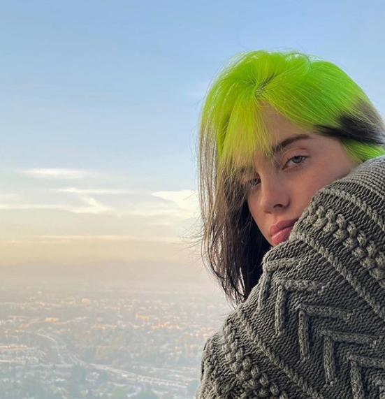 Novo clipe de Billie Eilish parece ser uma resposta às críticas ao seu corpo