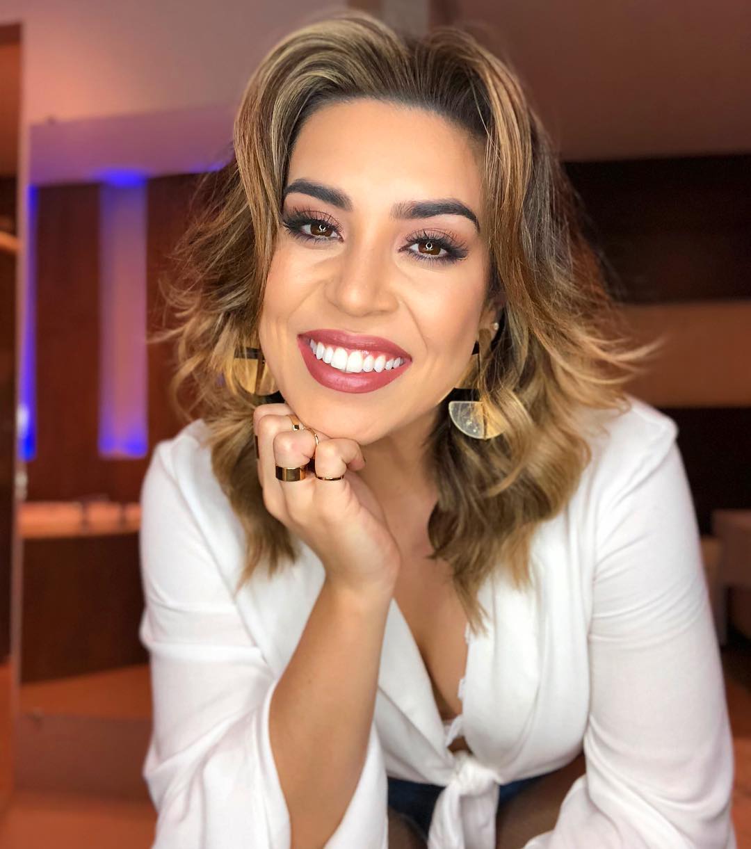 Naiara Azevedo chama atenção com pernões e ganha elogio de famosos