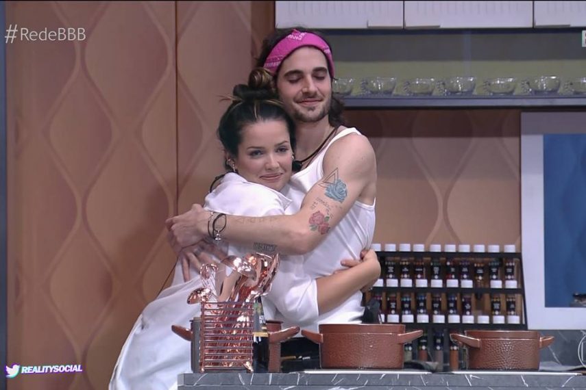 Fiuk recebe carinho de Juliette no primeiro dia de BBB21