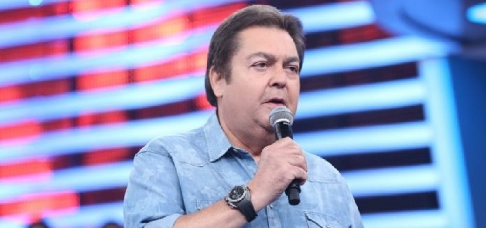 Cantora famosa é cotada para substituir Faustão na Globo aos domingos