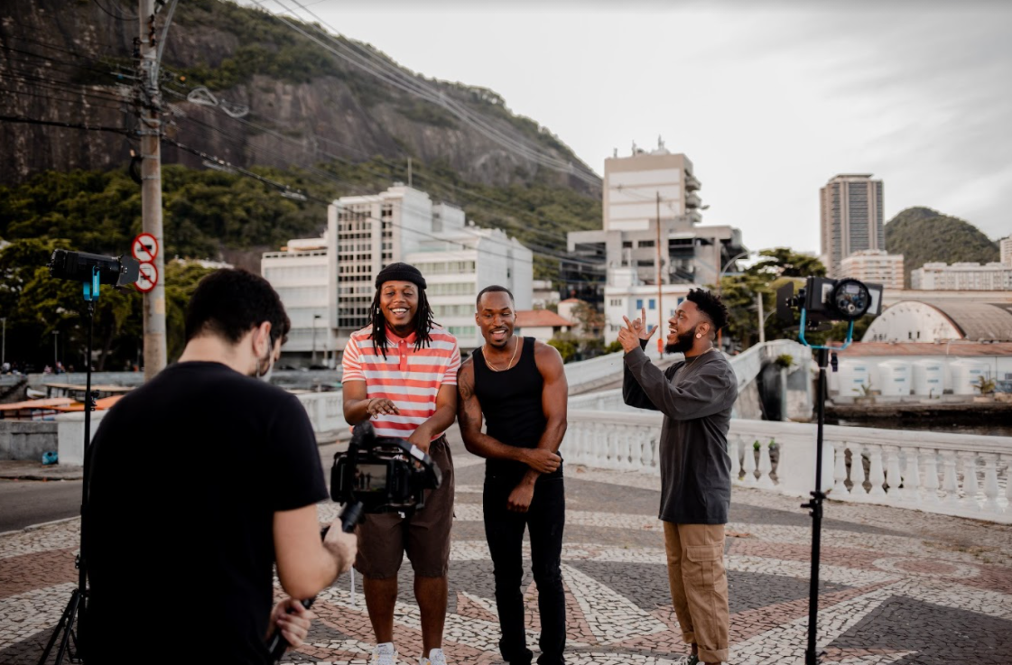 Adrian Jean & YOÚN lançam o clipe de “Another One”