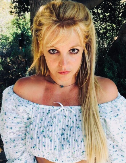 Eles cresceram! Britney Spears posa ao lado dos filhos adolescentes: 'tempo voa'