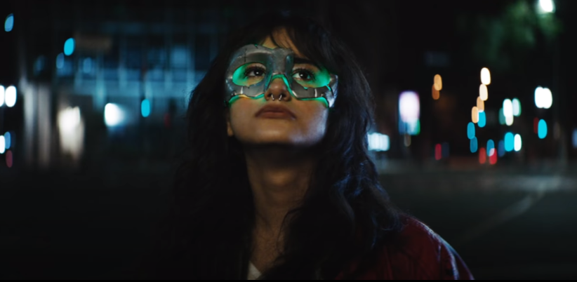 Day busca inspiração no universo geek em clipe inédito de 'Finais Mentem'