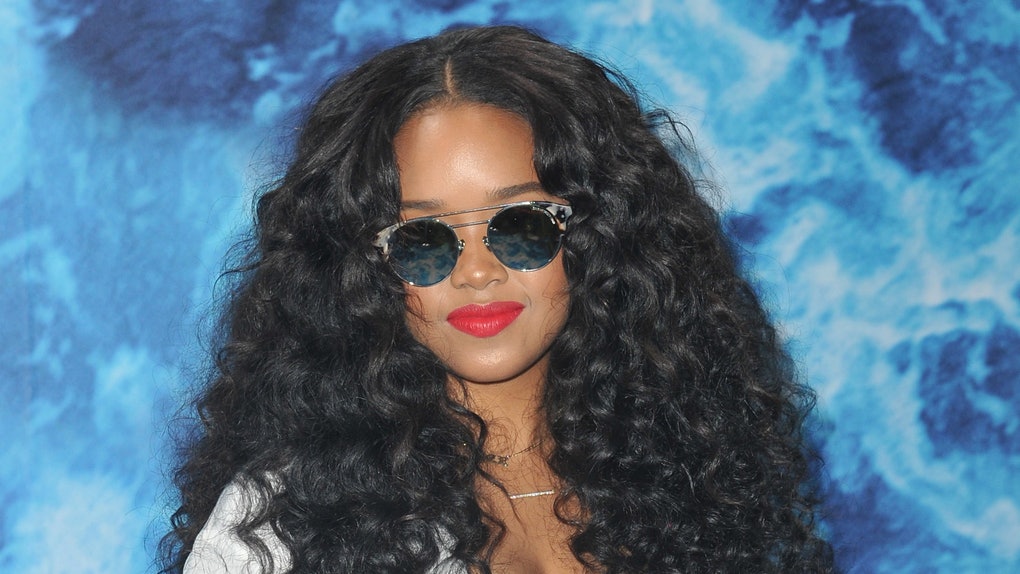 H.E.R lança clipe de "Fight For You", música presente no filme “Judas and the Black Messiah”