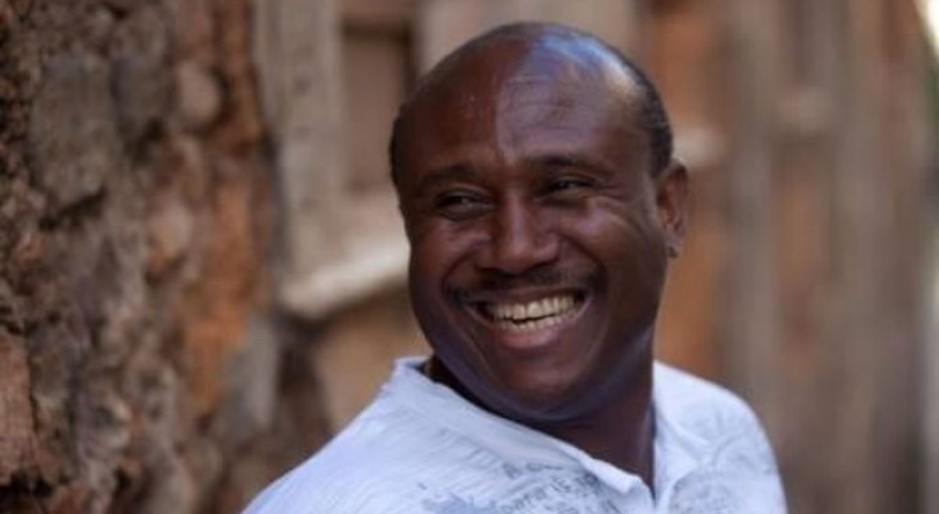 Irmão Lázaro, vereador e cantor gospel, morre por complicações da COVID-19