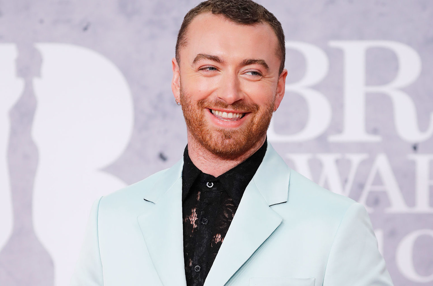 Sam Smith lança álbum “Love Goes: Live At Abbey Road Studios”; confira