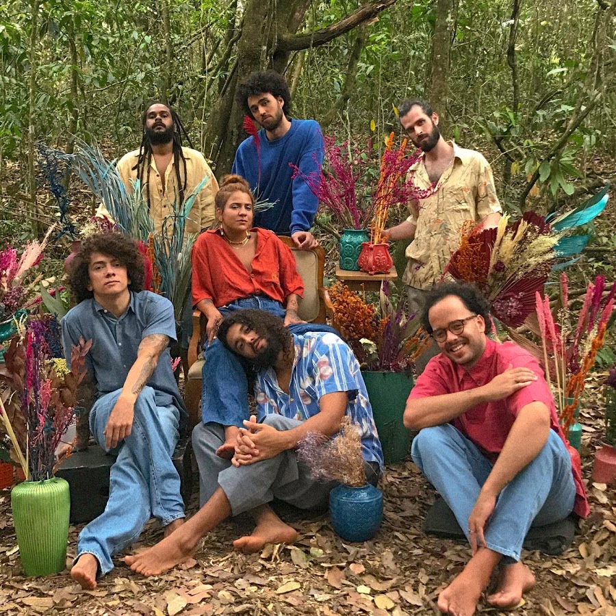 Lamparina e A Primavera lança o single “Ela Joga”; ouça e confira o videoclipe