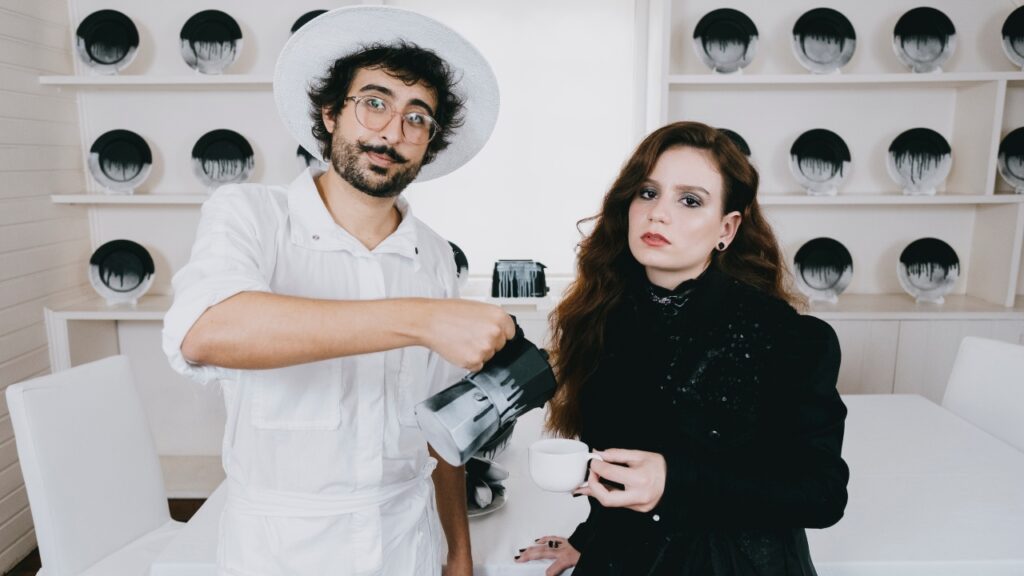 Zeeba e Carol Biazin lançam “Cansei”; confira o clipe