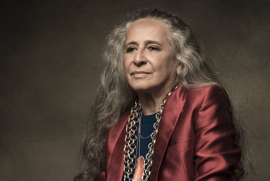 Comemorando 75 de idade, Maria Bethânia anuncia o single "A Flor Encarnada"