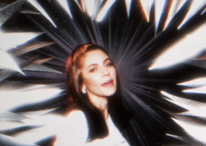 Marina divulga trecho do single “New America”; álbum completo chega em junho