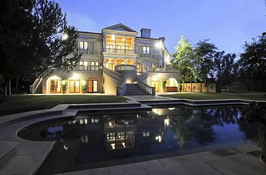Veja as fotos da nova casa de The Weeknd, avaliada em US$ 70 milhões