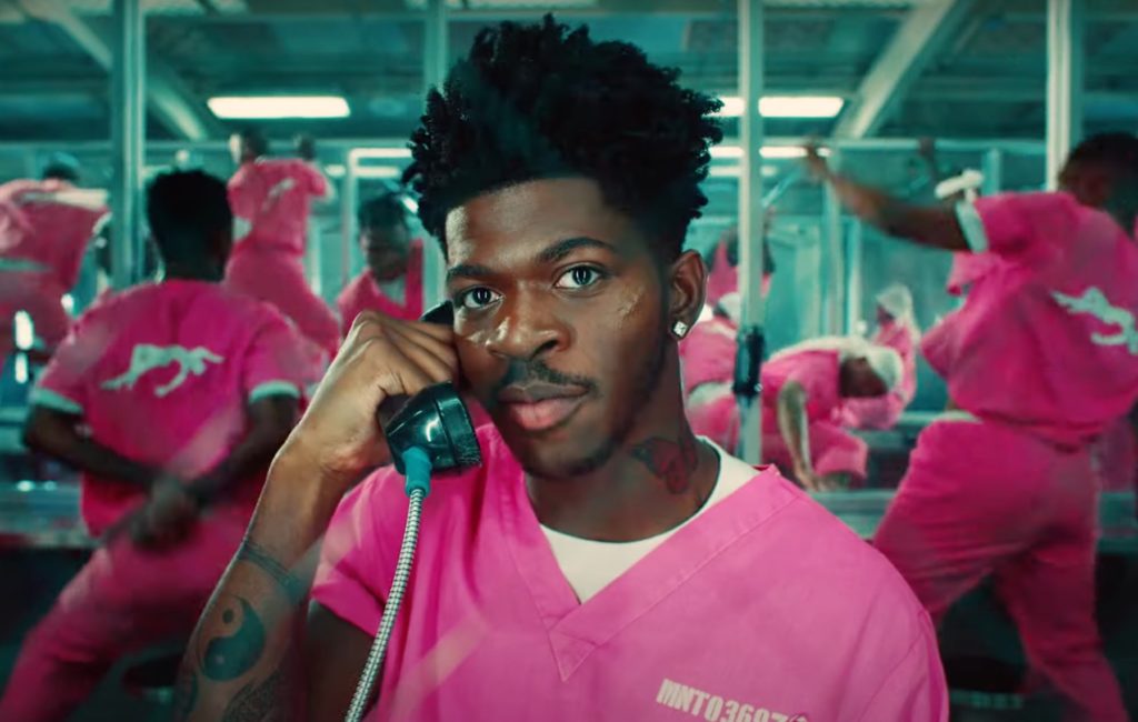 Lil Nas X anuncia o lançamento do álbum de estreia para setembro