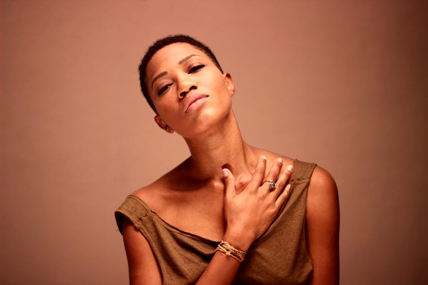 Luedji Luna anuncia o lançamento do single “Ameixa” para esta semana