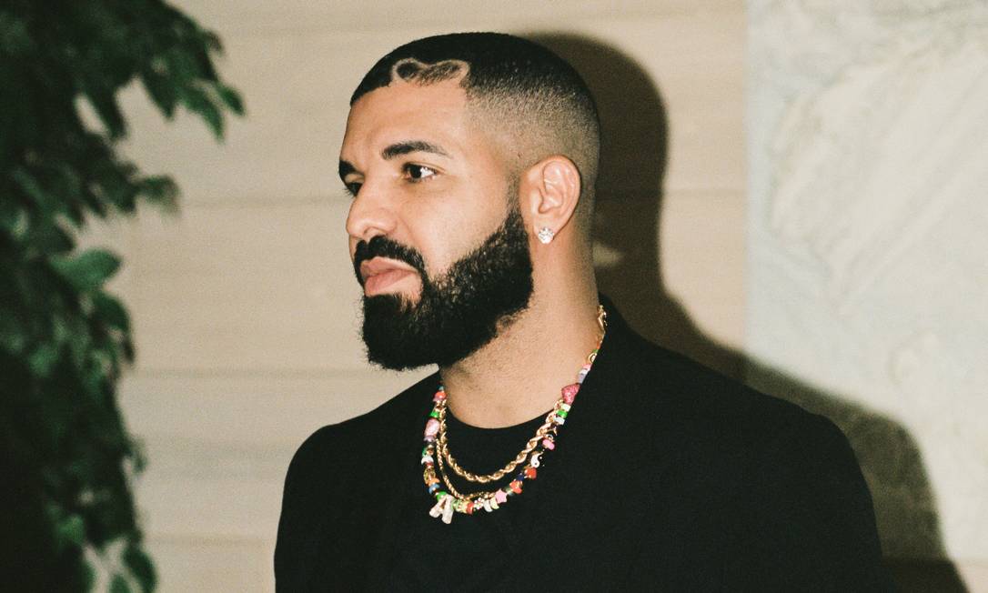 "Certified Lover Boy": Drake estreia novo álbum no topo da Billboard 200