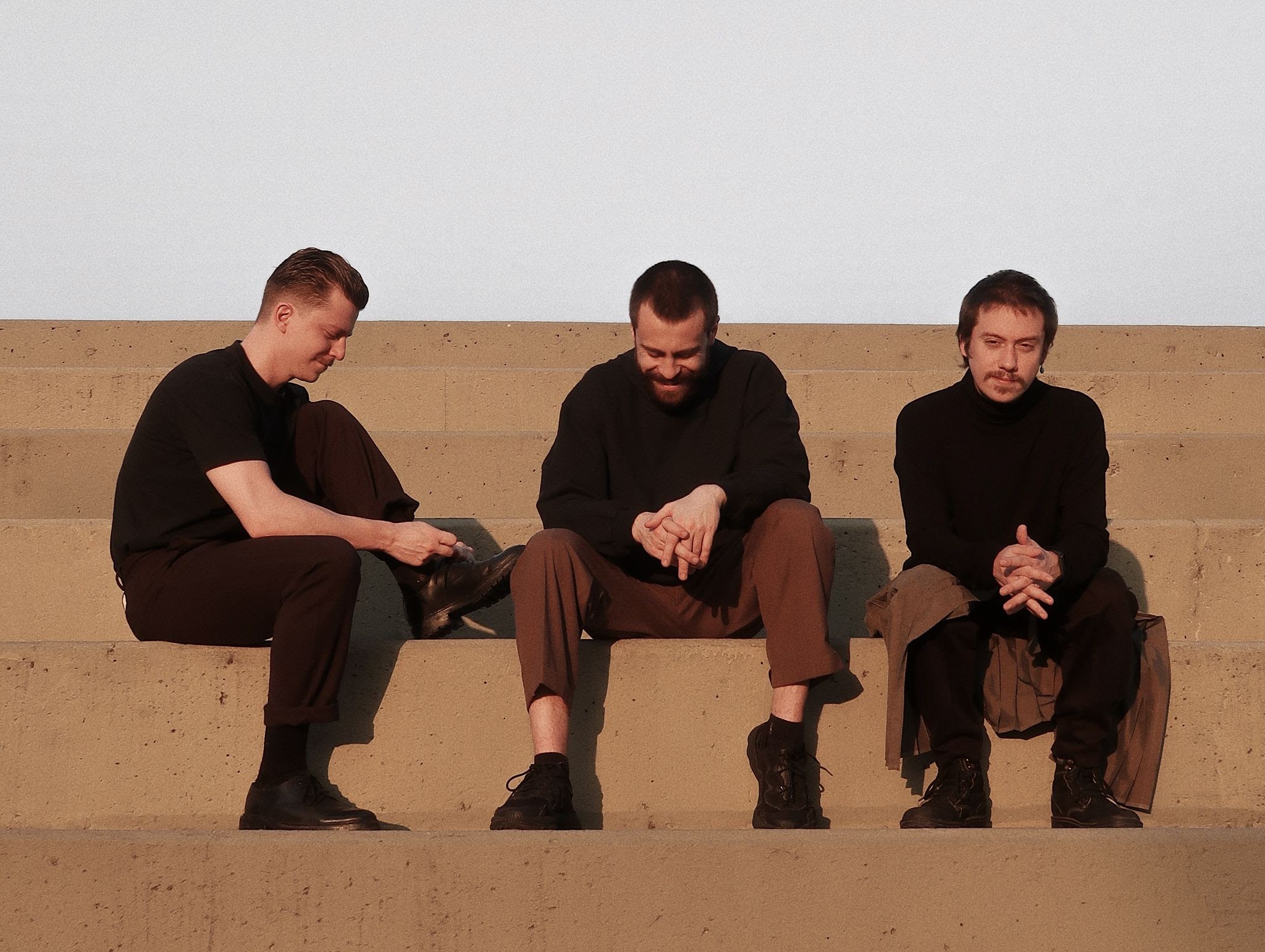 Scalene adianta novo álbum com o single “Febril”; ouça
