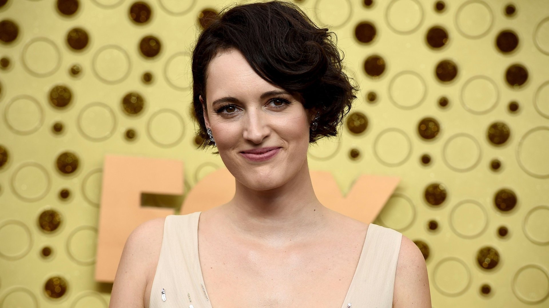 Phoebe Waller-Bridge anuncia saída de adaptação do longa “Mr. & Mrs. Smith”